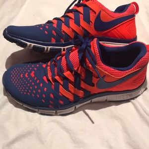 Men’s size 8 nike free 5.0